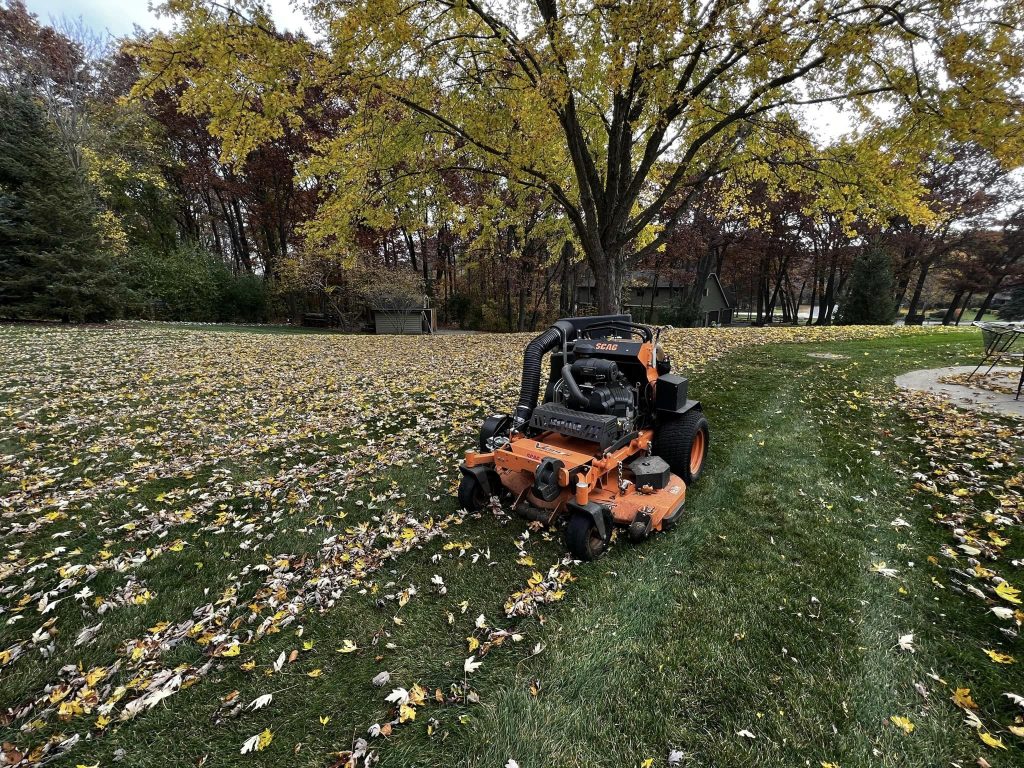 fall cleanup services in Waukesha